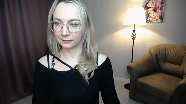 Ava Elior online show from 2, 3, 2026