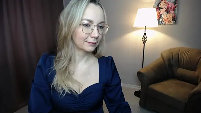 Ava Elior online show from 4, 3, 2026