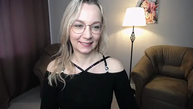 Snapshot of Ava_Elior chatting on 13, 5, 2026 Ava Elior online show from 13, 5, 2026