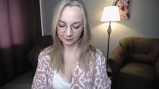 Snapshot of Ava_Elior chatting on 16, 5, 2026 Ava Elior online show from 16, 5, 2026