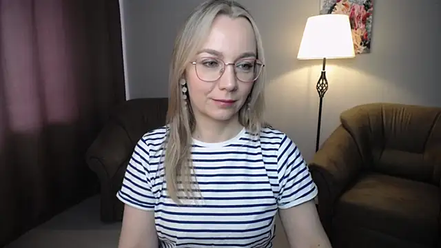 Snapshot of Ava_Elior chatting on 17, 5, 2026 Ava Elior online show from 17, 5, 2026