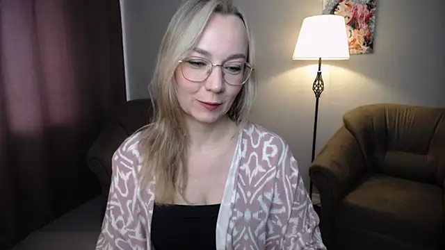 Snapshot of Ava_Elior chatting on 24, 5, 2026 Ava Elior online show from 24, 5, 2026