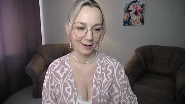 Snapshot of Ava_Elior chatting on 15, 6, 2026 Ava Elior online show from 15, 6, 2026