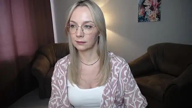Snapshot of Ava_Elior chatting on 15, 7, 2026 Ava Elior online show from 15, 7, 2026