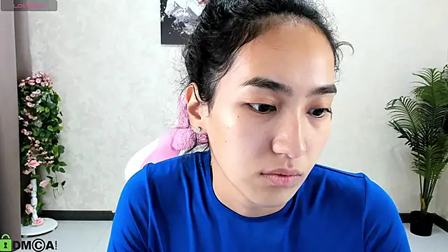 FlirtyAura online show from 12, 10, 2025