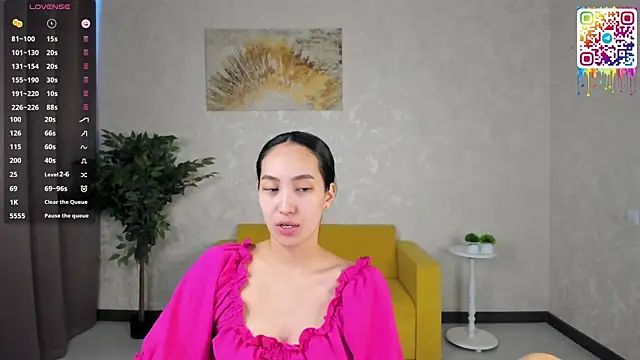 FlirtyAura online show from 9, 4, 2026