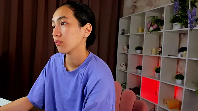 FlirtyAura online show from 29, 5, 2026