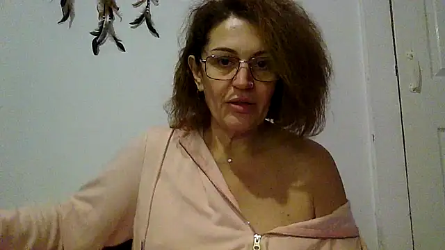 Snapshot of RubyyRosee chatting on 4, 11, 2025 RubyyRosee online show from 4, 11, 2025