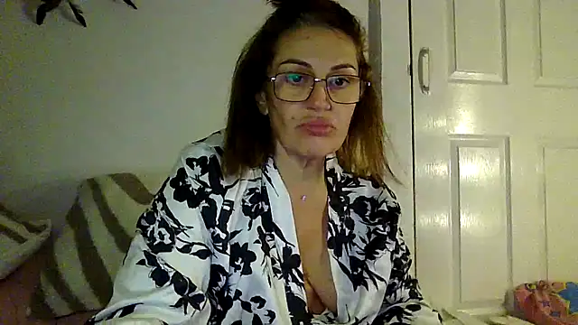 Snapshot of RubyyRosee chatting on 22, 11, 2025 RubyyRosee online show from 22, 11, 2025