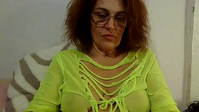 Snapshot of RubyyRosee chatting on 27, 11, 2025 RubyyRosee online show from 27, 11, 2025