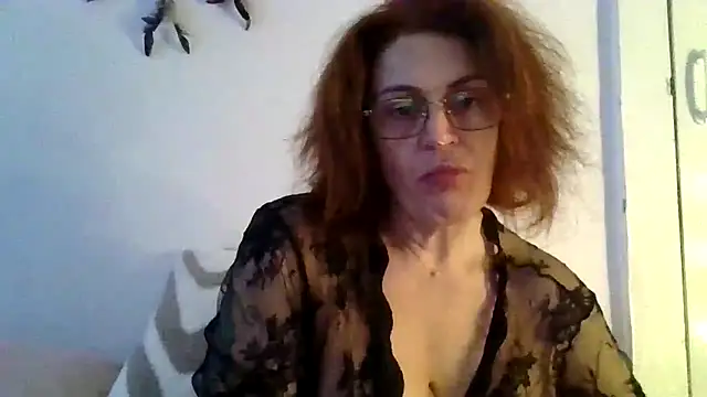 Snapshot of RubyyRosee chatting on 28, 11, 2025 RubyyRosee online show from 28, 11, 2025