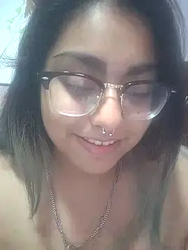 Lovelyrainn online show from 10, 11, 2025