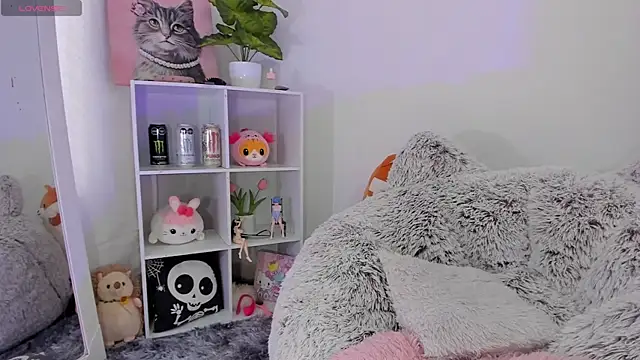 akame meow online show from 28, 10, 2025