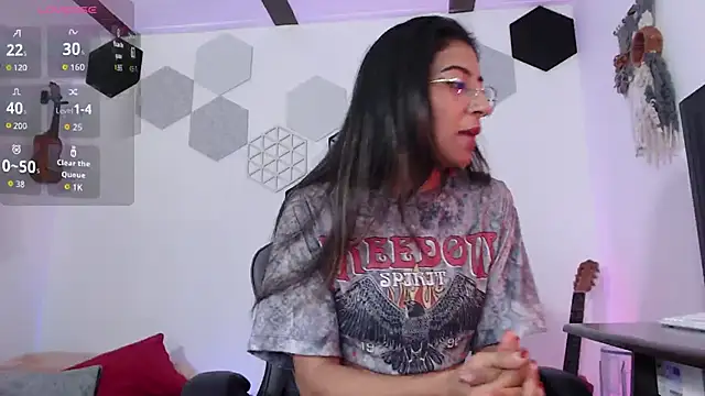 Snapshot of Susanahendrix chatting on 23, 5, 2026 Susanahendrix online show from 23, 5, 2026