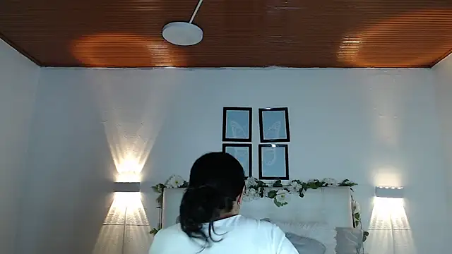 Megan 05  online show from 12, 9, 2025