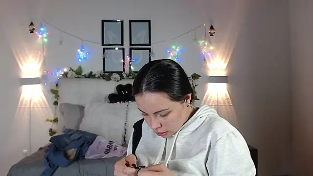 Megan 05  online show from 20, 3, 2026