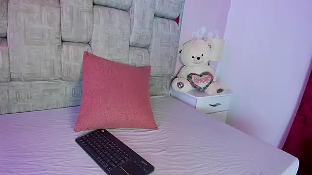 KatySweetas online show from 18, 2, 2026