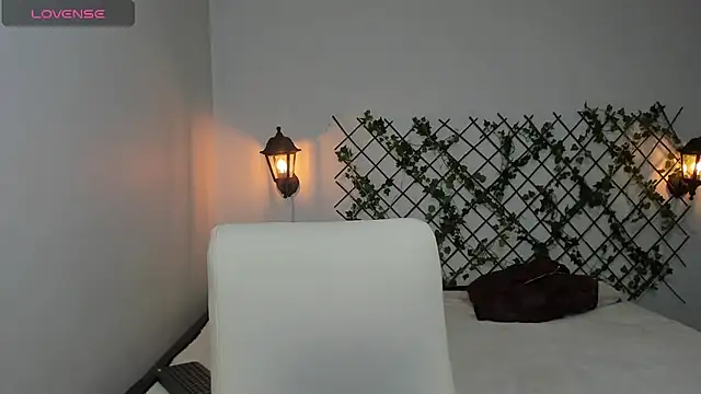 Snapshot of velvet__moon chatting on 7, 2, 2026 velvet moon online show from 7, 2, 2026