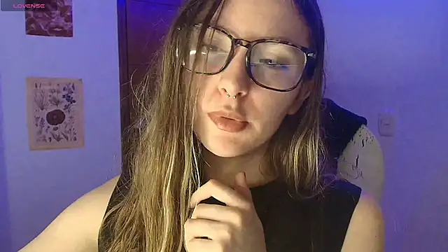 Snapshot of velvet__moon chatting on 2, 3, 2026 velvet moon online show from 2, 3, 2026