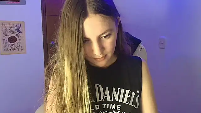 Snapshot of velvet__moon chatting on 2, 3, 2026 velvet moon online show from 2, 3, 2026