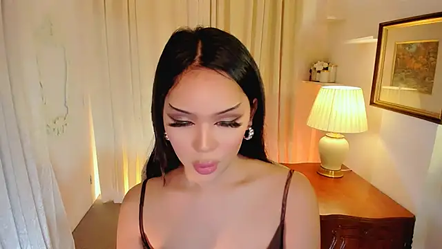 Snapshot of MS_LUNA chatting on 6, 5, 2026 MS LUNA online show from 6, 5, 2026