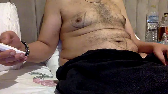 Snapshot of CaiBull chatting on 4, 7, 2026 CaiBull online show from 4, 7, 2026