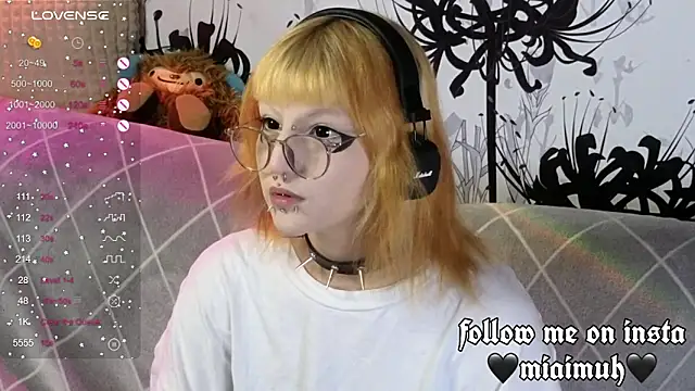 Snapshot of mia__yui chatting on 9, 9, 2025 mia yui online show from 9, 9, 2025