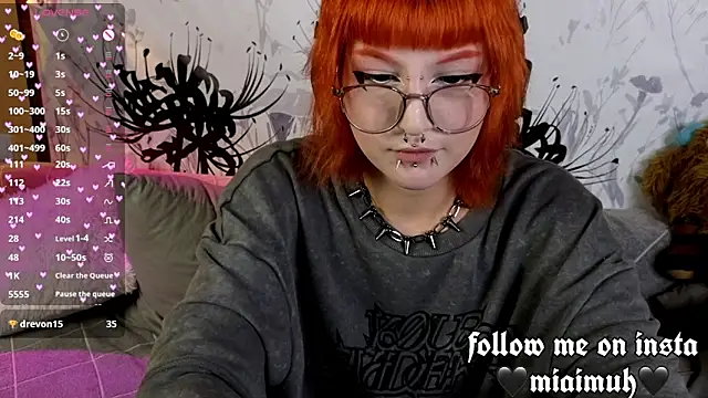Snapshot of mia__yui chatting on 2, 10, 2025 mia yui online show from 2, 10, 2025