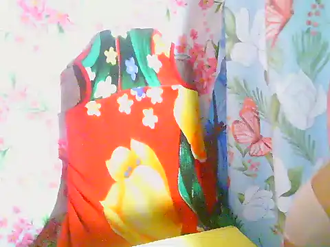 Katie Winslet online show from 21, 12, 2025