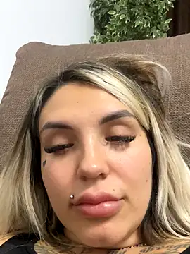 Princess-Jasmine07 online show from 11, 11, 2025