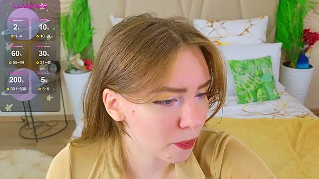 Snapshot of Moon__Bunny chatting on 29, 9, 2025 Moon Bunny online show from 29, 9, 2025