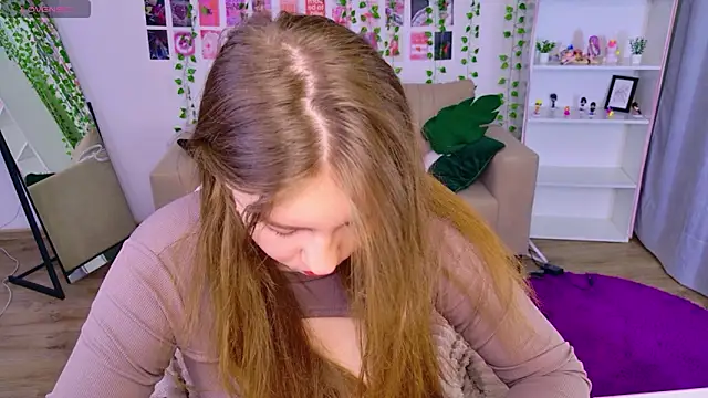 Snapshot of Moon__Bunny chatting on 8, 4, 2026 Moon Bunny online show from 8, 4, 2026