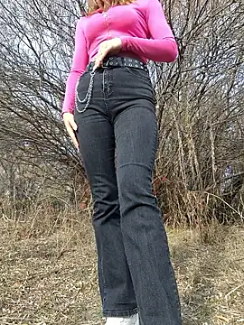 YOOUR EVAA online show from 24, 10, 2025