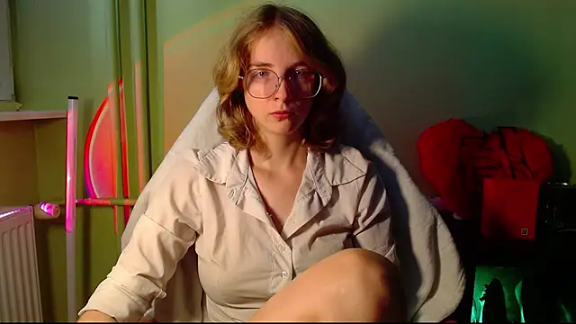 Snapshot of juicyPenny chatting on 13, 7, 2026 juicyPenny online show from 13, 7, 2026