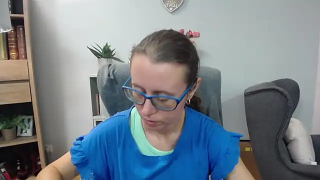 Snapshot of sweetxLizzy chatting on 23, 7, 2026 sweetxLizzy online show from 23, 7, 2026