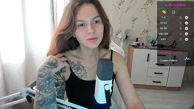 Snapshot of yourdreamm_ chatting on 22, 9, 2025 yourdreamm online show from 22, 9, 2025