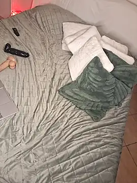 Snapshot of milfevapeccato chatting on 10, 9, 2025 milfevapeccato online show from 10, 9, 2025