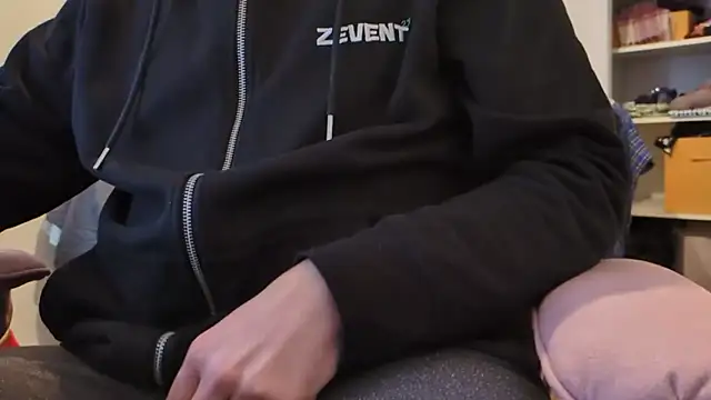 Snapshot of Jonpol74_ chatting on 23, 2, 2026 Jonpol74 online show from 23, 2, 2026