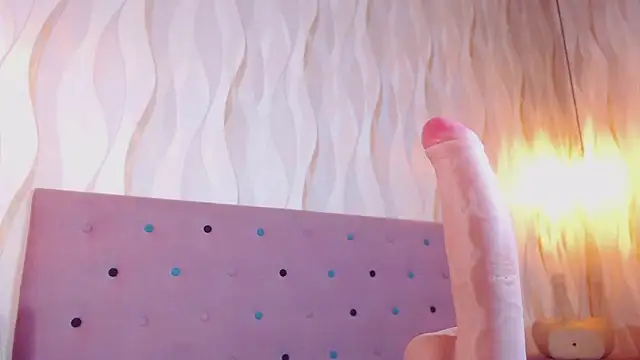 Naomi Braunx online show from 16, 5, 2026
