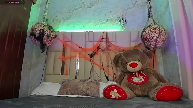 NikkyyRed online show from 3, 11, 2025