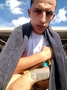 Dani22cmhot online show from 11, 1, 2026