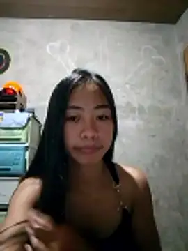 SweetMissPinay18 online show from 20, 5, 2026