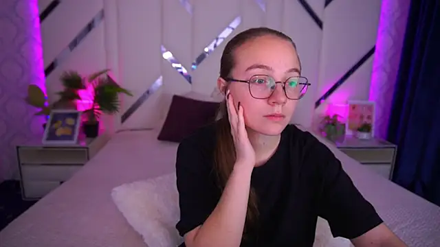 ArrinaWairr online show from 16, 10, 2025