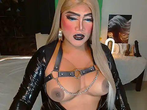 Snapshot of purelovexx chatting on 1, 10, 2025 purelovexx online show from 1, 10, 2025