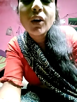 Snapshot of Cutreet chatting on 18, 9, 2025 Cutreet online show from 18, 9, 2025