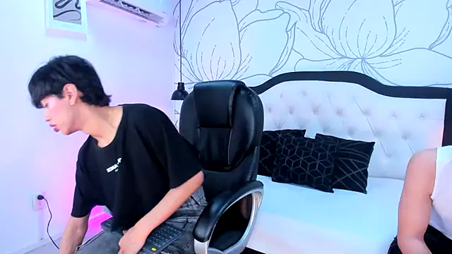 Jim twink online show from 28, 2, 2026