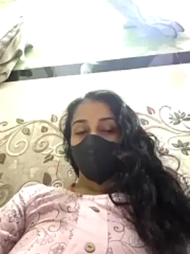 Snapshot of Zoya_G chatting on 15, 12, 2025 Zoya G online show from 15, 12, 2025