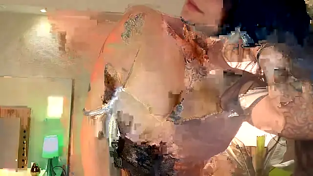 Snapshot of anne_dh chatting on 24, 9, 2025 anne dh online show from 24, 9, 2025