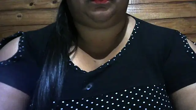 Snapshot of MARRENTINHA34 chatting on 9, 2, 2026 MARRENTINHA34 online show from 9, 2, 2026