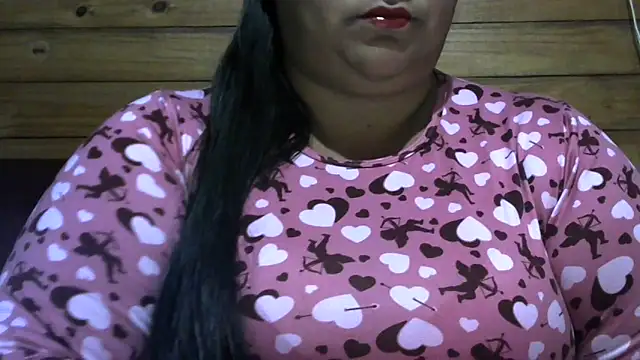 Snapshot of MARRENTINHA34 chatting on 5, 6, 2026 MARRENTINHA34 online show from 5, 6, 2026